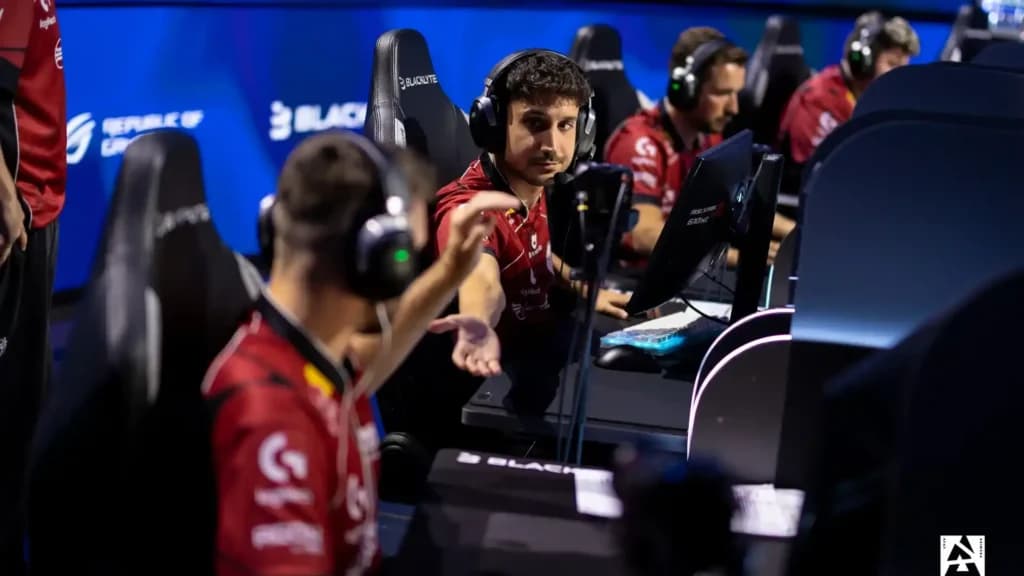 Igrači G2-a za računalima tijekom grupne faze BLAST Open Porta 2026