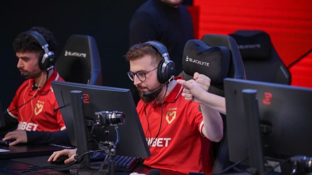 Igrači MOUZ-a tijekom nastupa na StarSeries Season 20