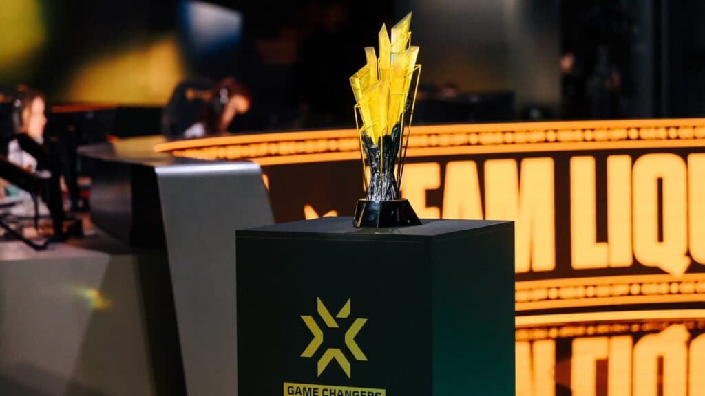 Trofej Game Changers Championshipa na postolju u dvorani u Seulu 2025.