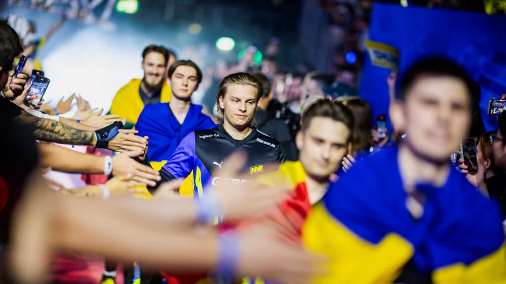 Aleksib među navijačima na IEM Cologneu 17. kolovoza 2024., arhivska fotografija.