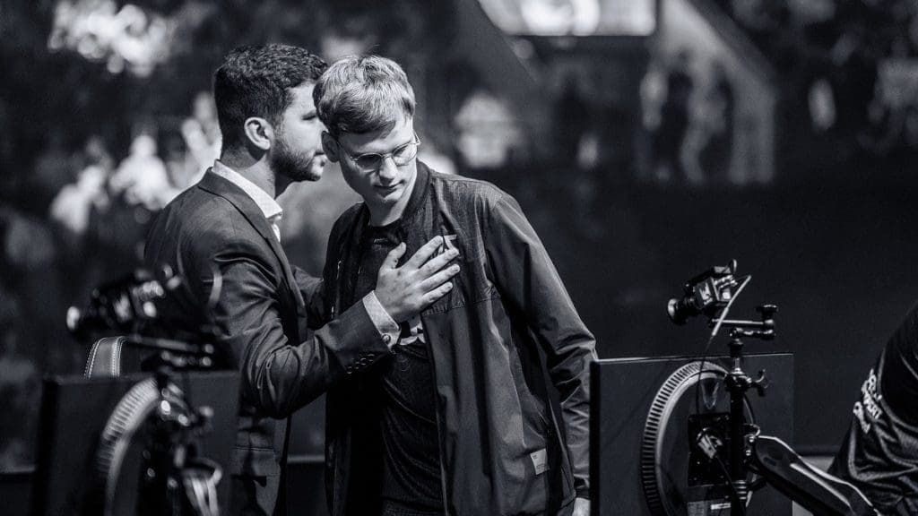 Fnatic players tested positive for COVID right before Worlds